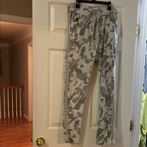 fab'rik Gray Camouflage Ankle Pants